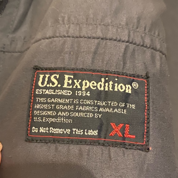 Reversible vest - Picture 3 of 3